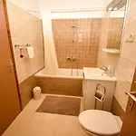 Apartmán And Frane *