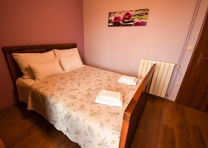 And Frane Apartament *