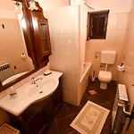 And Frane Apartment Palit