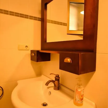 Appartement And Frane