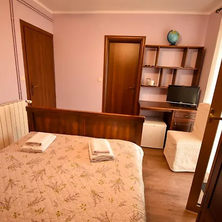 And Frane Apartment