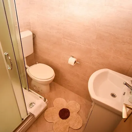 And Frane Apartment
