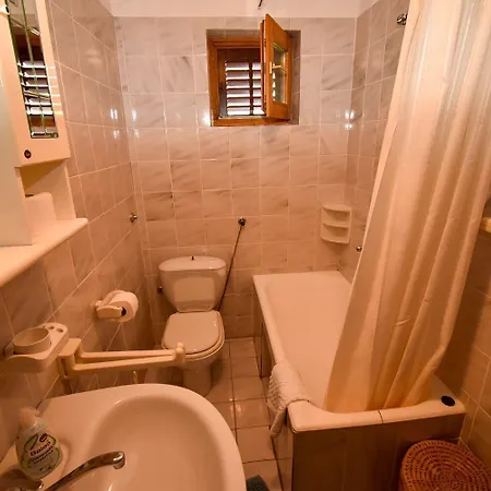 And Frane Apartment Palit