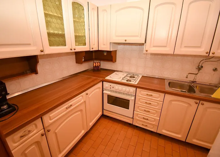 Apartamento And Frane Palit