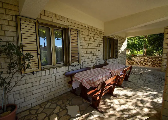 And Frane Apartamento Palit